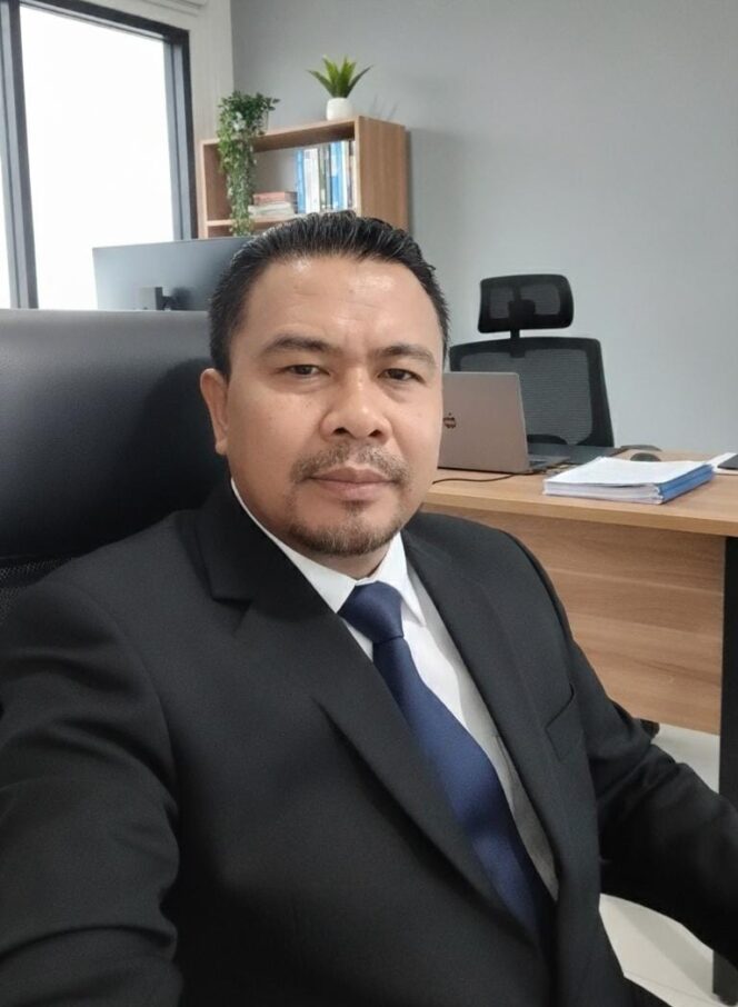 
 Ketua Umum AKAD Lombok Barat Sahril, S.H., Perizinan Marina Bay Harus di Permudah, Barbasis Regulasi, Edukasi, dan Kemanfaatan Publik.