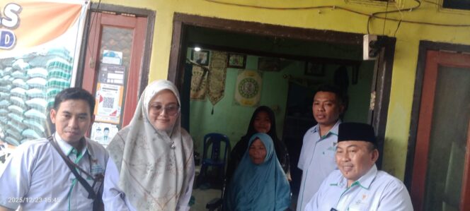 
 Baznas Lombok Barat Tebar Kursi Roda Untuk di Sabilitas di Enam Kecamatan di Akhir Tahun 2025.