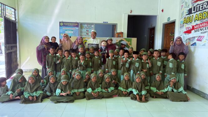 
 TK Islam Abu Abdillah Al Islami Menggelar Panggung Dongeng Anak Shalih